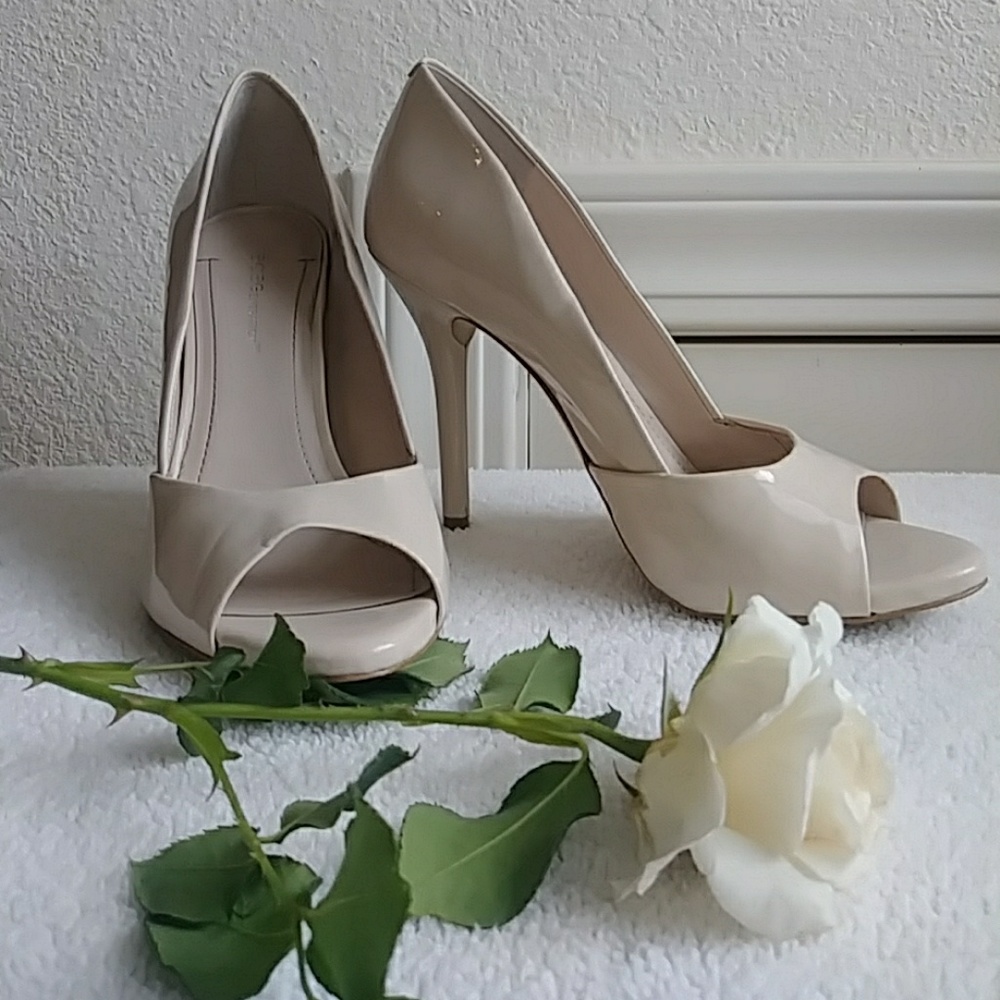 Peeptoe heels